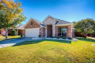 Building Photo - 2472 Deerwood Dr
