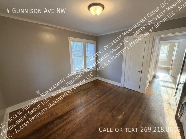 Building Photo - 4 Gunnison Ave NW