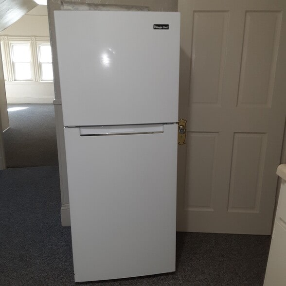 Building Photo - 105 Somerset St