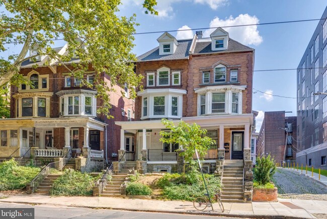 Building Photo - 4220 Baltimore Ave