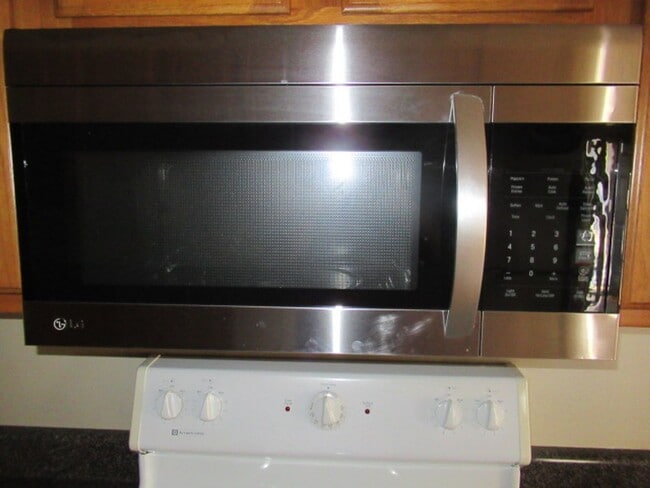 Building Photo - 105 Ashgate Way