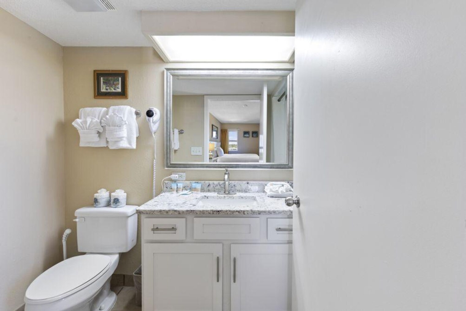 Building Photo - 1700 N Ocean Blvd