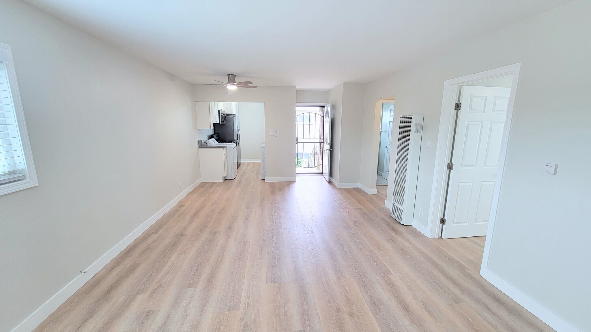 Building Photo - 4146 Redondo Beach Blvd