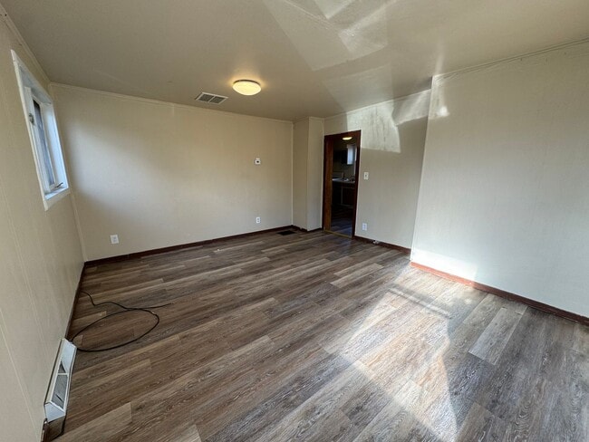 Building Photo - 3 Bed 2 Bath Single Family Home in Antigo