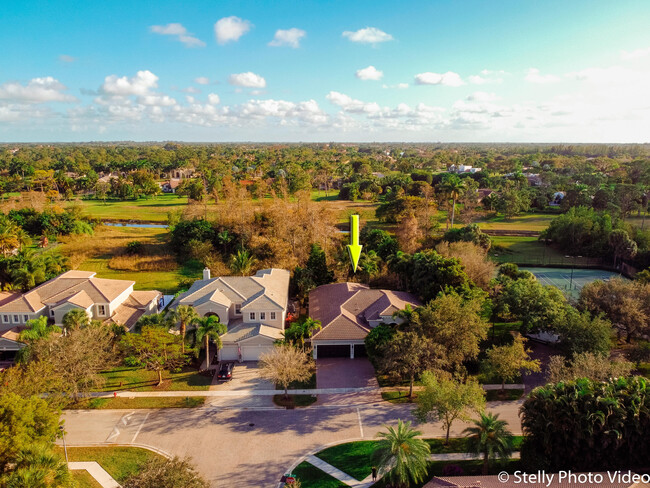 Building Photo - 9192 Oak Alley Dr