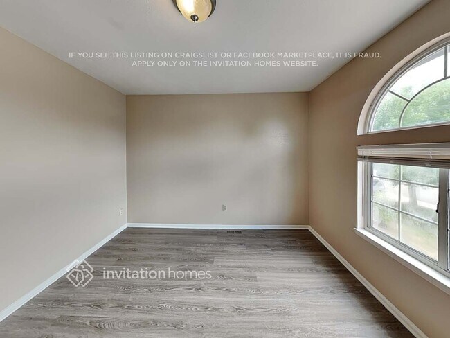 Building Photo - 17772 E Bethany Dr
