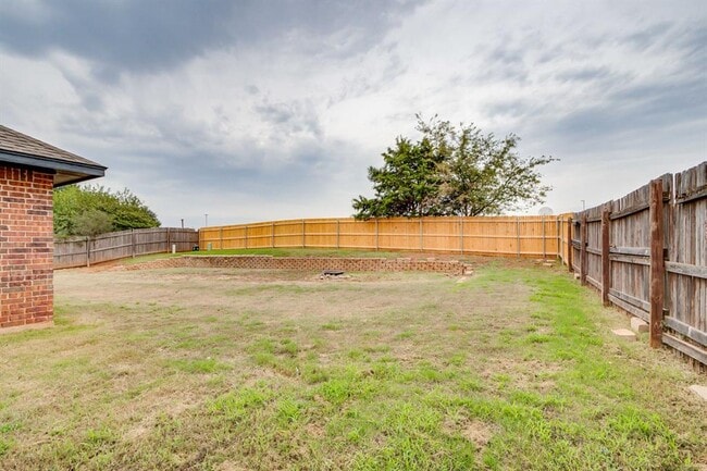 Building Photo - 1046 Phils Way