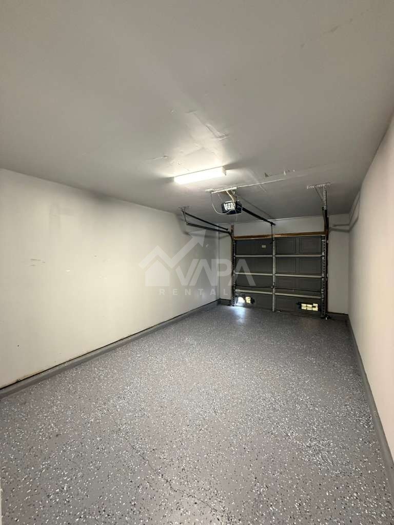 Building Photo - 3713 Candlebluff Dr