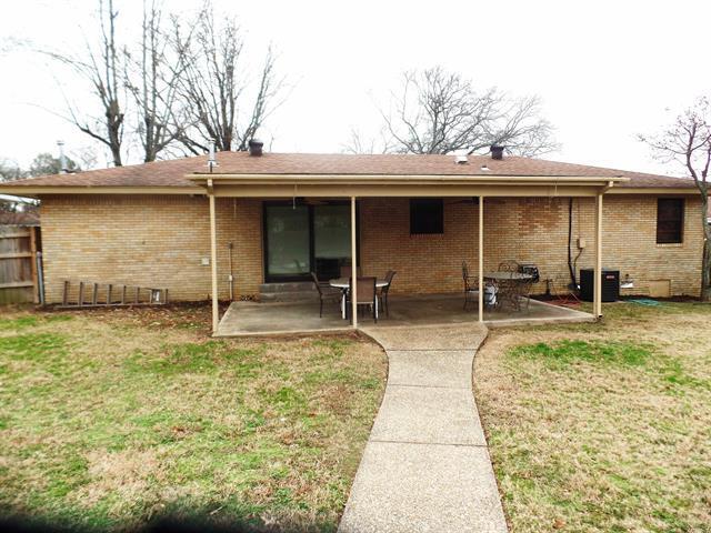 Building Photo - 107 Hillwood Dr