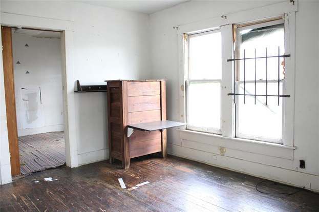 Building Photo - 1416 Featherstone St