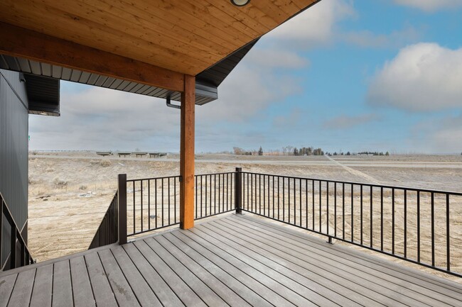 Building Photo - L2422OY