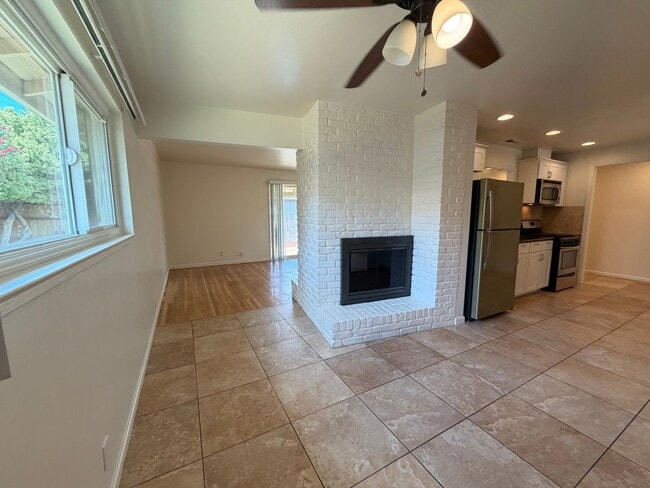 Building Photo - Gorgeous Rancho Cordova Home on Large Corner Lot!
