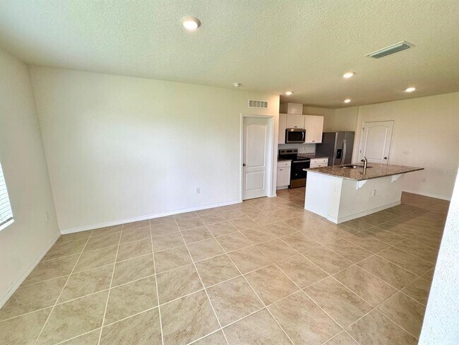 Building Photo - 2109 Doe Run Dr