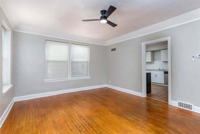 Building Photo - 8910 Gravois Rd