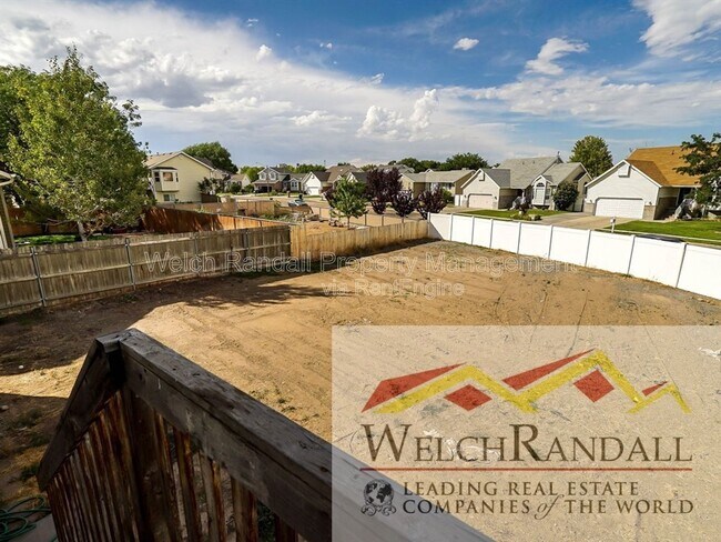 Building Photo - 832 4200 S