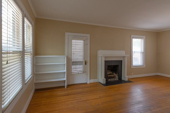 Building Photo - 26 Bagwell Ave
