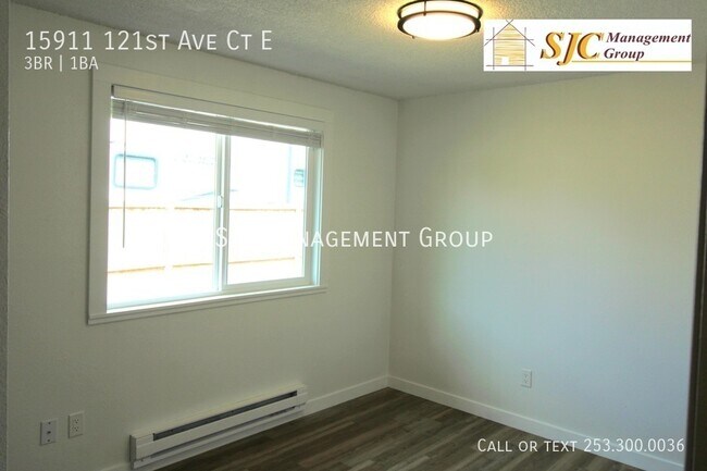 Building Photo - 15911 121st Ave Ct E