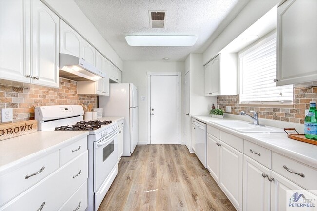 Building Photo - 946 Three Forks Dr