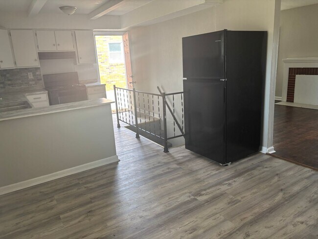 Building Photo - Section 8 welcome and encouraged