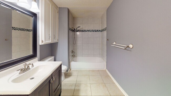 Building Photo - Jasper Heights - 3 bedroom beauty!