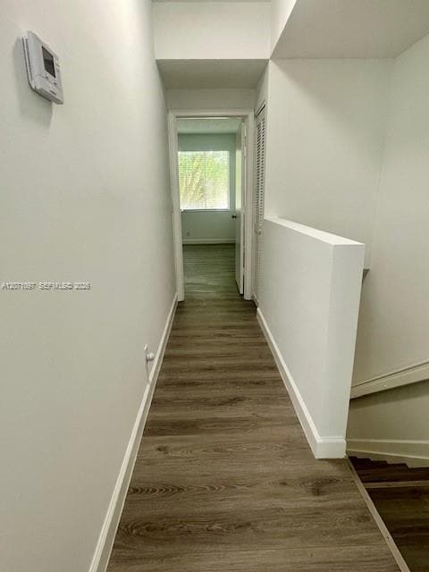 Building Photo - 7872 Sanibel Dr