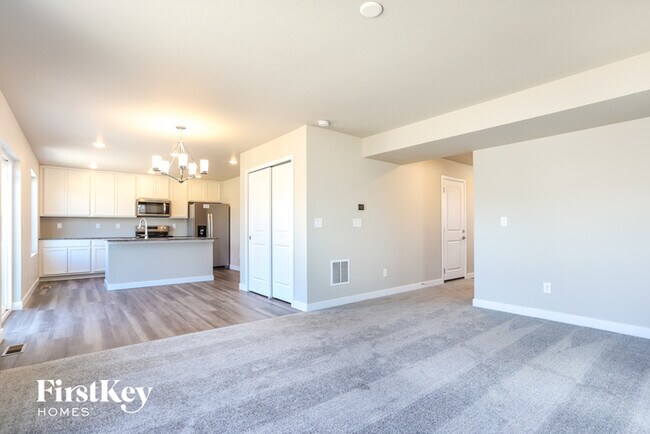Building Photo - 10480 Horton Dr