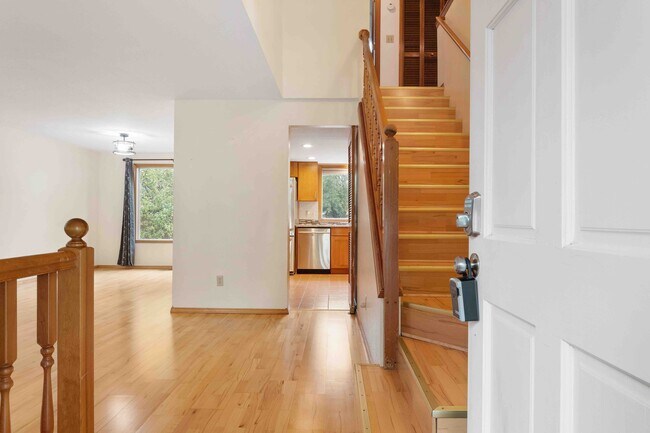 Building Photo - 12323 SW Millview Ct