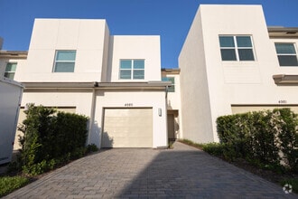 Building Photo - 4985 Navali Dr