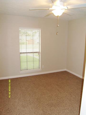 Building Photo - 6909 Darton Dr