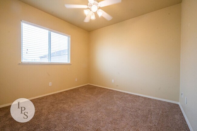 Building Photo - 1717 Glen Dunbar Ln