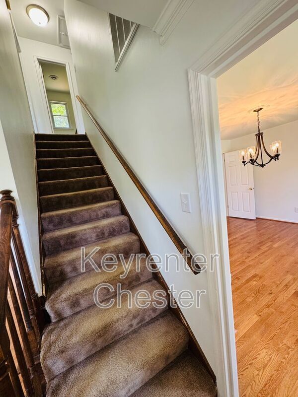 Building Photo - 11019 Sassafras Dr