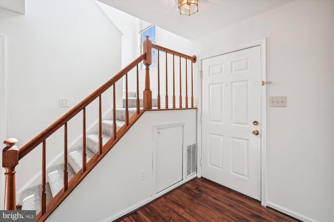 Building Photo - 6040 Havener House Way