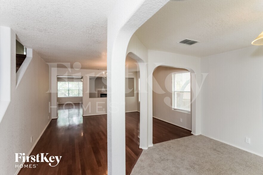 Building Photo - 7711 Braun Bend