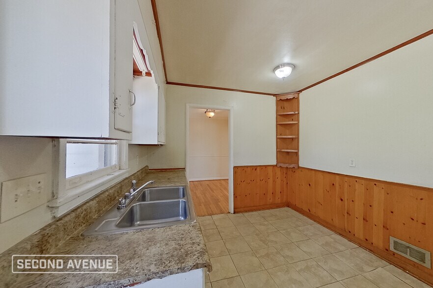 Building Photo - 1036 Broadmoor Dr