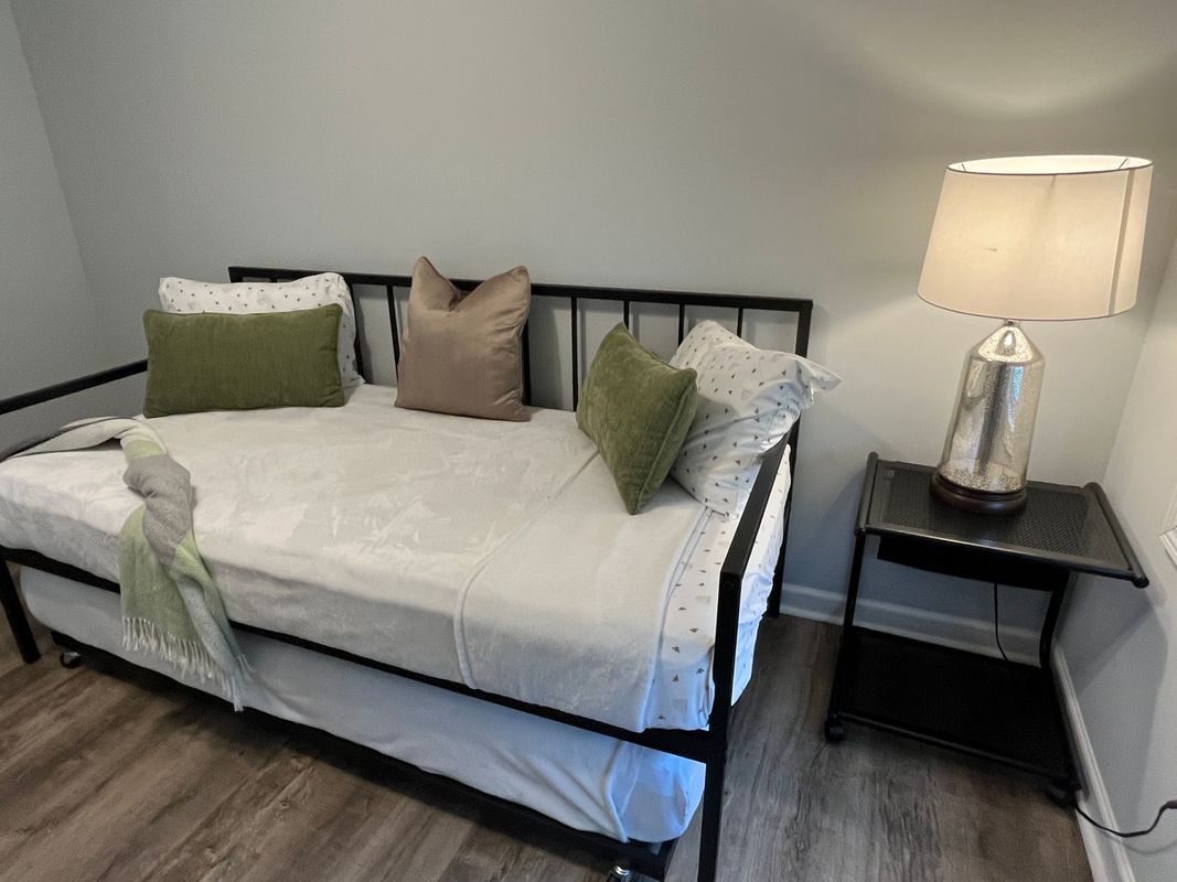 Building Photo - 285 Whitaker Cir NW