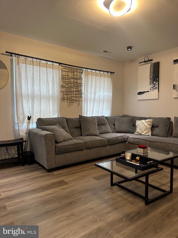 Building Photo - 2841 Comly Rd