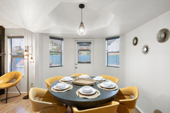 Building Photo - Downtown Gilbert Boho-Oasis|Pool|Gazebo|Ga...