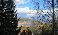 Building Photo - WINTER RENTAL- 2 Bedroom/1 Bath w/Washer/D...