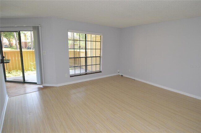 Building Photo - 8613 Mallard Reserve Dr