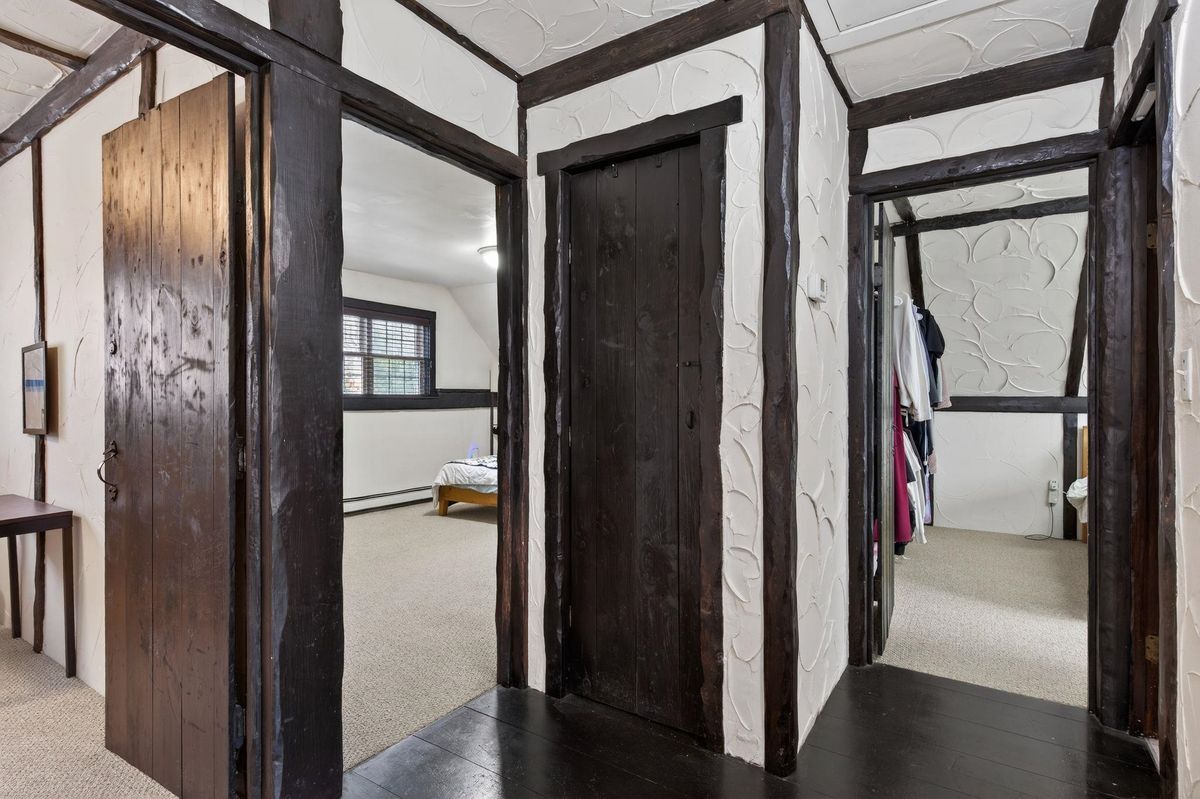 Building Photo - 178 Exeter