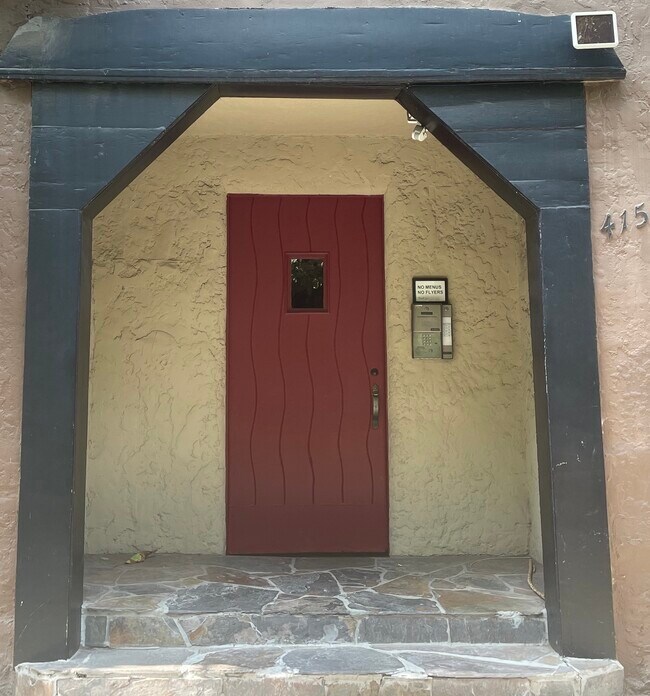 Building Photo - 415 N Ogden Dr