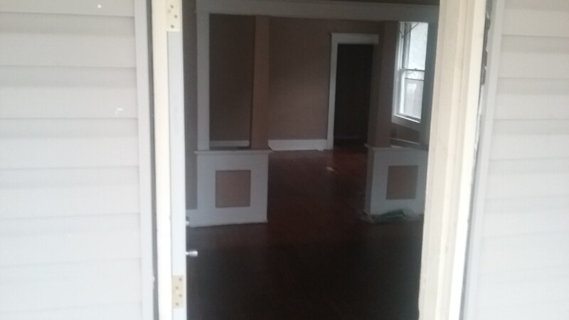 Building Photo - 1122 Madeline St