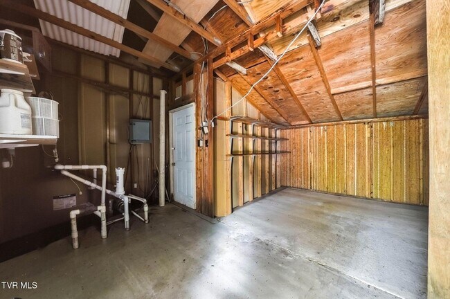 Building Photo - 808 Chippendale Rd