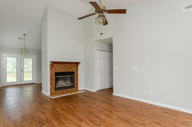 Building Photo - 4312 Watson Dr
