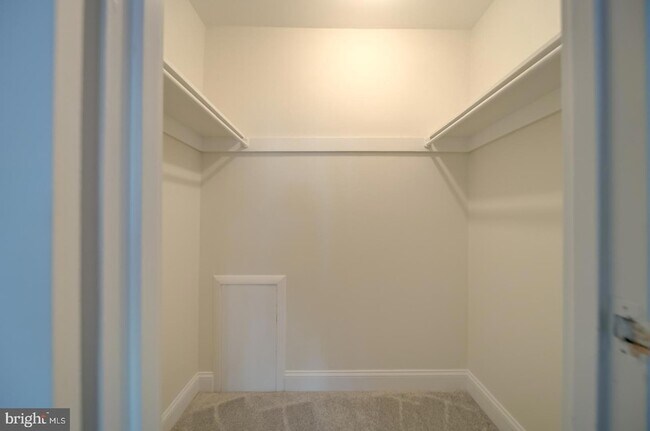 Building Photo - 515 N Armistead St