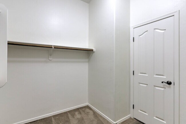 Building Photo - Rancho Sahuarita Gated Community