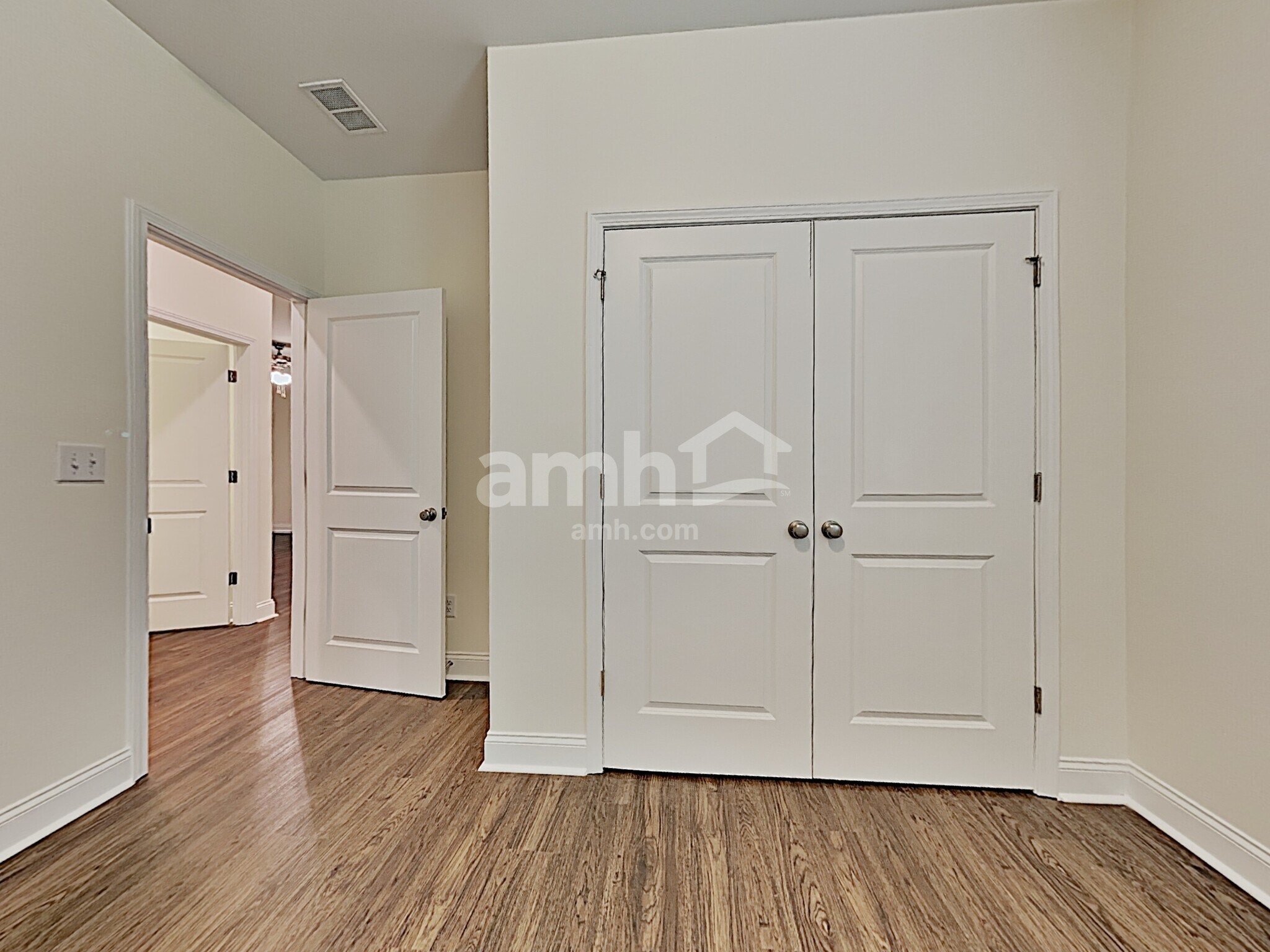 Building Photo - 120 Sweet Gum Dr