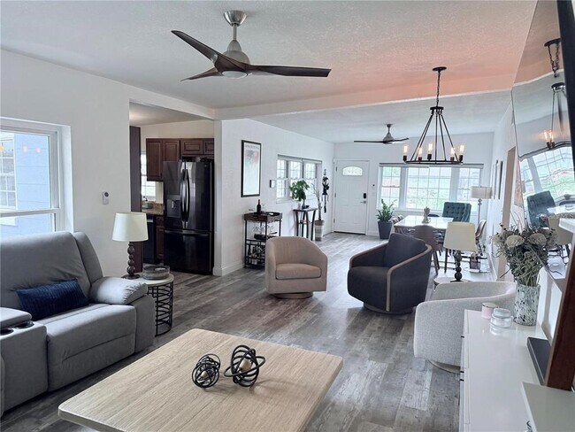 Building Photo - 808 Malone Dr