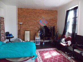 Building Photo - 2109 St Paul St