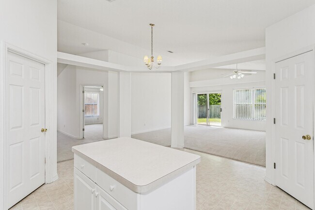 Building Photo - 9523 Parker Pl Dr